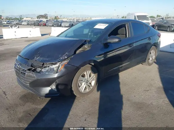 5NPD84LF4LH621086 2020 HYUNDAI ELANTRA - Image 2