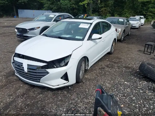 5NPD84LF4LH621265 2020 HYUNDAI ELANTRA - Image 2