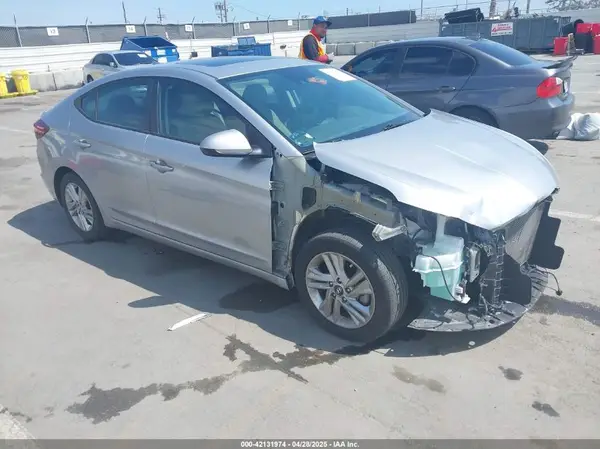 5NPD84LF4LH631116 2020 HYUNDAI ELANTRA - Image 1