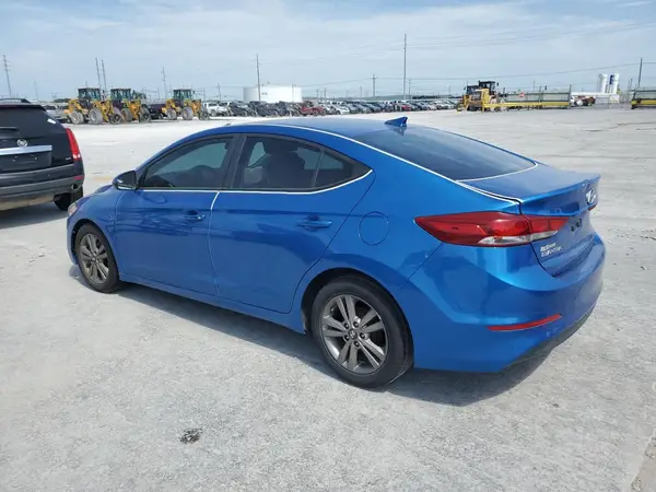 5NPD84LF5HH002617 2017 HYUNDAI ELANTRA - Image 2