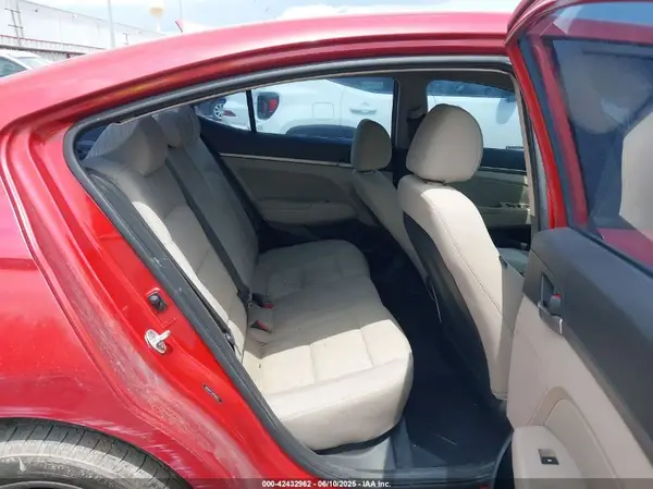 5NPD84LF5HH002813 2017 HYUNDAI ELANTRA - Image 8