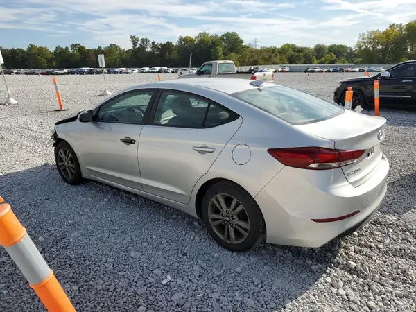 5NPD84LF5HH002942 2017 HYUNDAI ELANTRA - Image 2