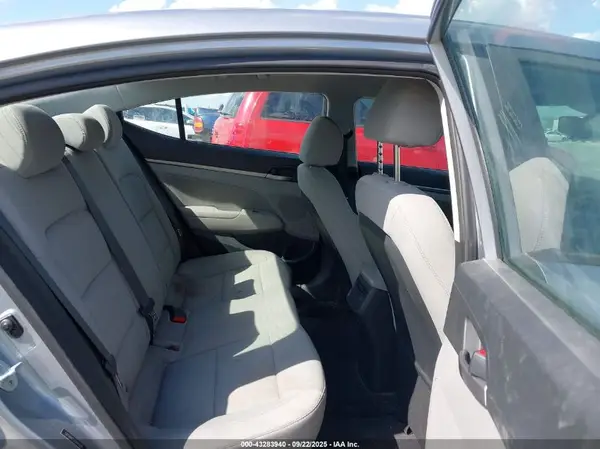 5NPD84LF5HH004951 2017 HYUNDAI ELANTRA - Image 8