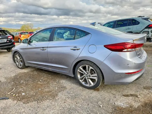 5NPD84LF5HH007686 2017 HYUNDAI ELANTRA - Image 2