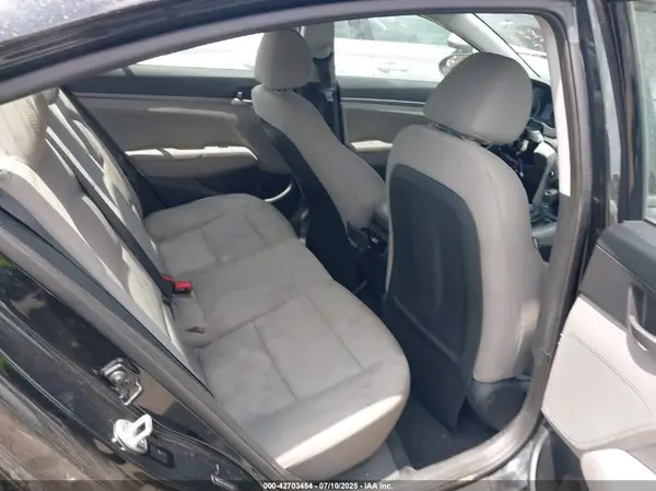 5NPD84LF5HH008305 2017 HYUNDAI ELANTRA - Image 8