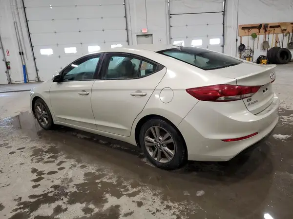 5NPD84LF5HH011303 2017 HYUNDAI ELANTRA - Image 2