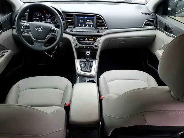 5NPD84LF5HH011740 2017 HYUNDAI ELANTRA - Image 8