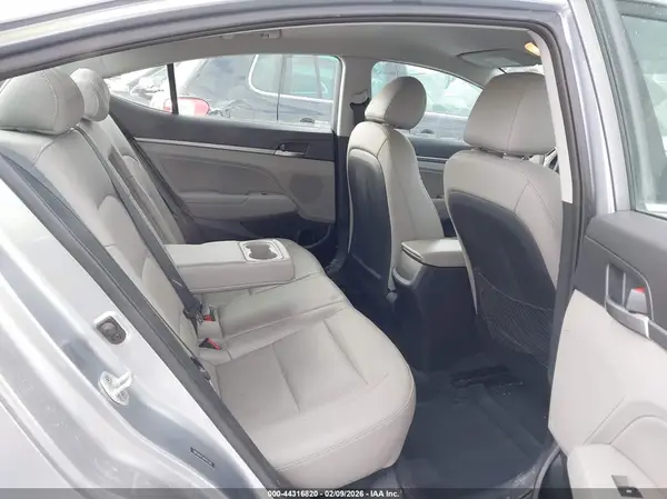 5NPD84LF5HH012340 2017 HYUNDAI ELANTRA - Image 8