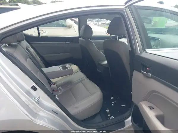 5NPD84LF5HH012368 2017 HYUNDAI ELANTRA - Image 8