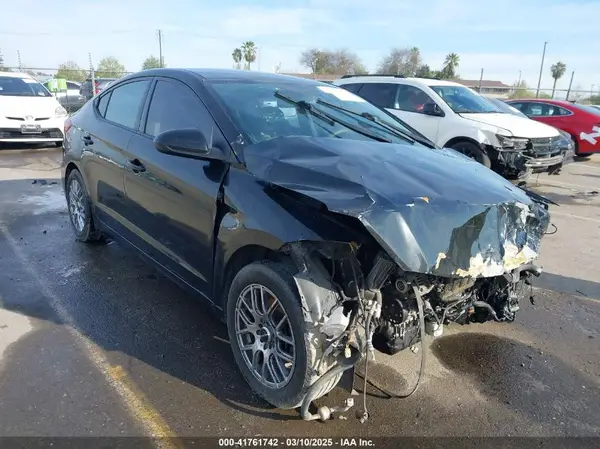 5NPD84LF5HH012466 2017 HYUNDAI ELANTRA - Image 1
