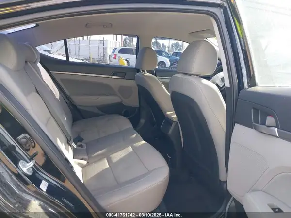5NPD84LF5HH012466 2017 HYUNDAI ELANTRA - Image 8