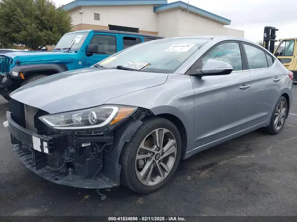 5NPD84LF5HH013052 2017 HYUNDAI ELANTRA - Image 2