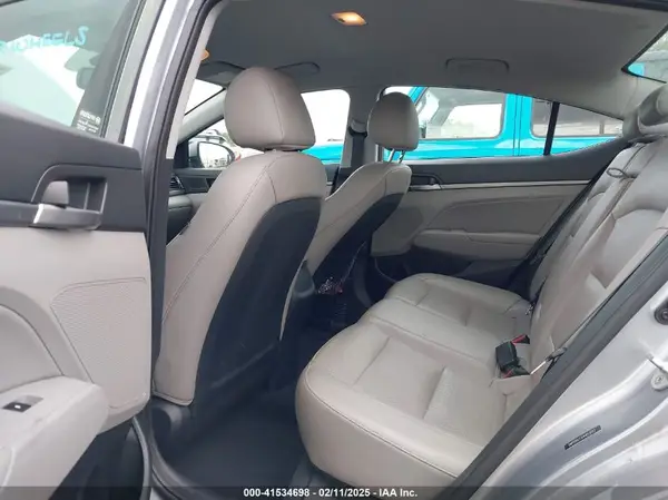 5NPD84LF5HH013052 2017 HYUNDAI ELANTRA - Image 8