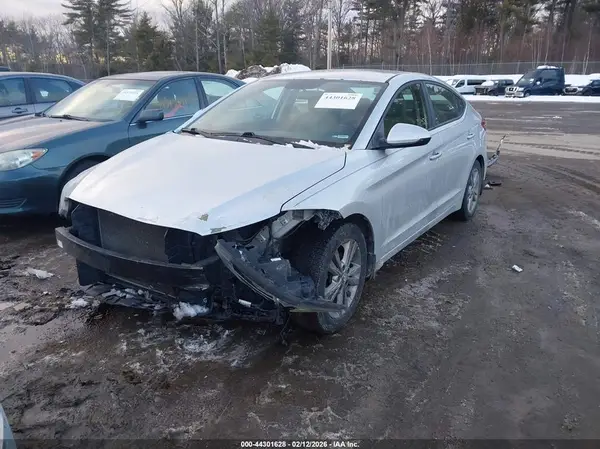 5NPD84LF5HH015206 2017 HYUNDAI ELANTRA - Image 2