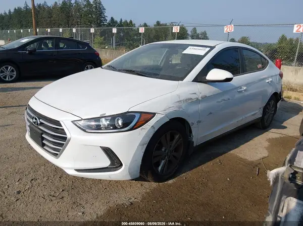 5NPD84LF5HH015772 2017 HYUNDAI ELANTRA - Image 2