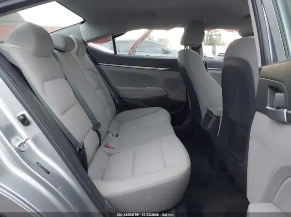 5NPD84LF5HH016517 2017 HYUNDAI ELANTRA - Image 8