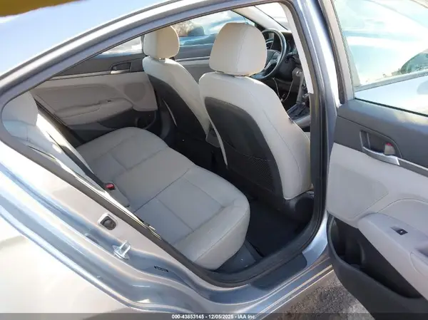 5NPD84LF5HH016520 2017 HYUNDAI ELANTRA - Image 8
