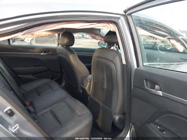 5NPD84LF5HH016596 2017 HYUNDAI ELANTRA - Image 8