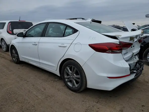 5NPD84LF5HH017196 2017 HYUNDAI ELANTRA - Image 2