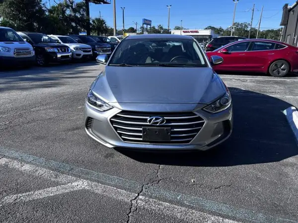 5NPD84LF5HH018056 2017 HYUNDAI ELANTRA - Image 2