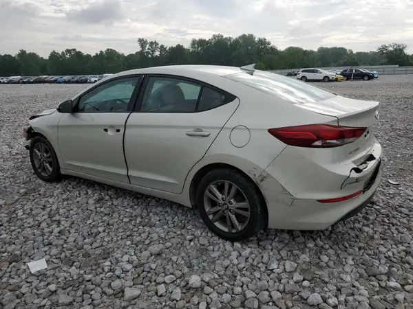 5NPD84LF5HH023063 2017 HYUNDAI ELANTRA - Image 2