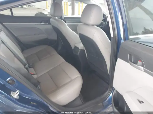 5NPD84LF5HH024570 2017 HYUNDAI ELANTRA - Image 8