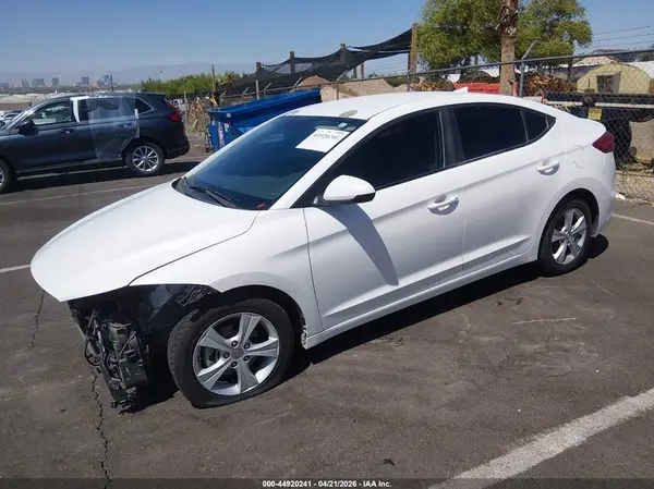 5NPD84LF5HH024911 2017 HYUNDAI ELANTRA - Image 2