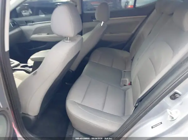 5NPD84LF5HH024956 2017 HYUNDAI ELANTRA - Image 8