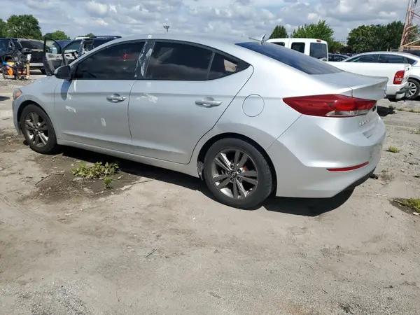 5NPD84LF5HH025198 2017 HYUNDAI ELANTRA - Image 2