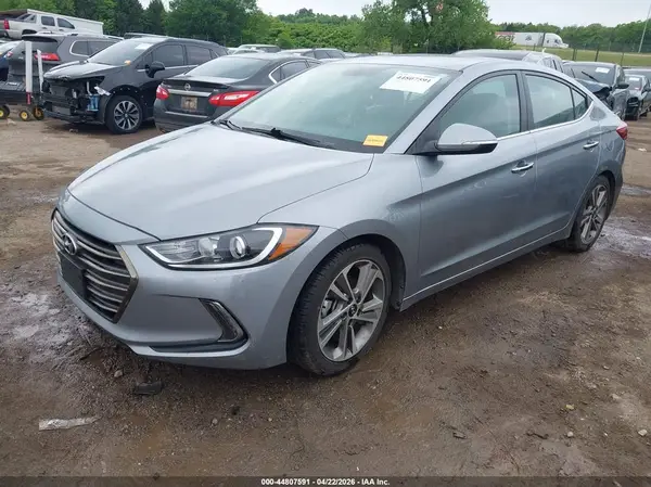 5NPD84LF5HH030370 2017 HYUNDAI ELANTRA - Image 2