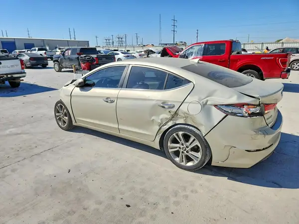 5NPD84LF5HH031535 2017 HYUNDAI ELANTRA - Image 2