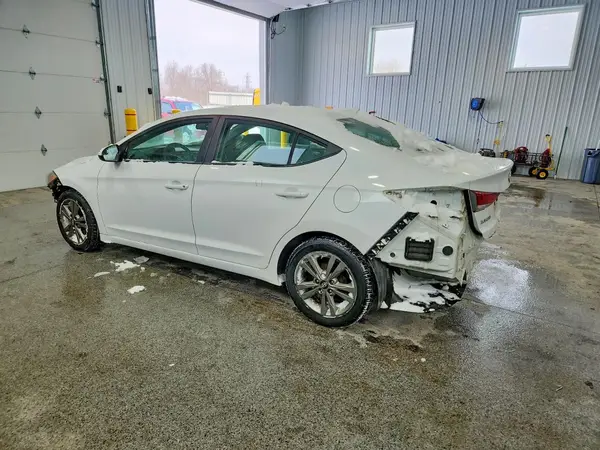 5NPD84LF5HH031681 2017 HYUNDAI ELANTRA - Image 2