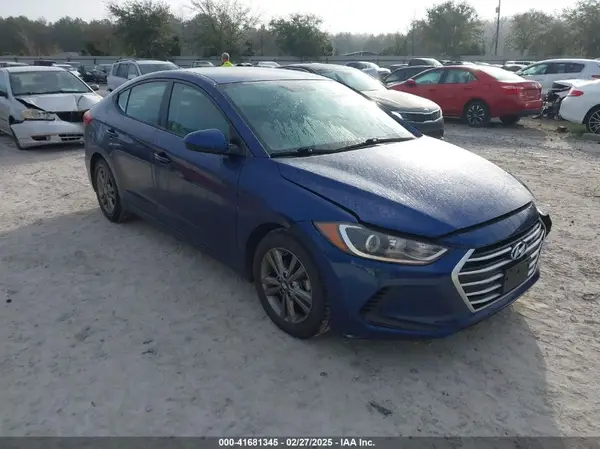 5NPD84LF5HH032054 2017 HYUNDAI ELANTRA - Image 1