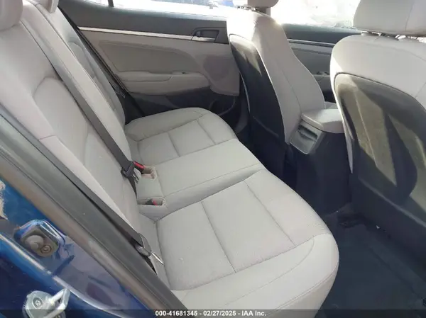 5NPD84LF5HH032054 2017 HYUNDAI ELANTRA - Image 8