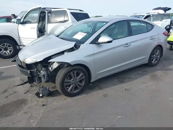 5NPD84LF5HH035617 2017 HYUNDAI ELANTRA - Image 2