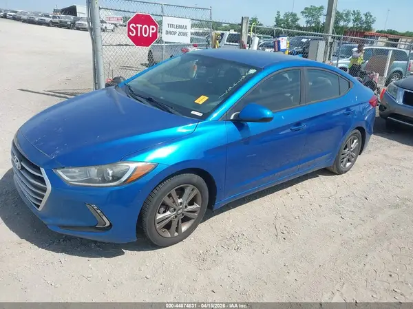 5NPD84LF5HH035939 2017 HYUNDAI ELANTRA - Image 2