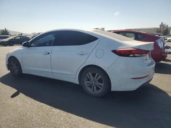 5NPD84LF5HH036427 2017 HYUNDAI ELANTRA - Image 2