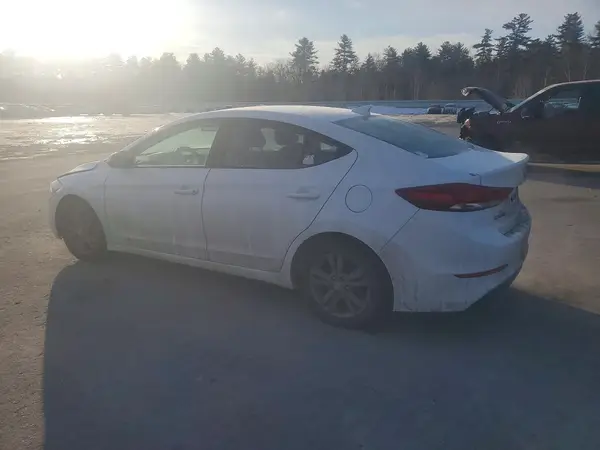 5NPD84LF5HH038338 2017 HYUNDAI ELANTRA - Image 2