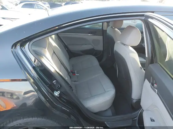 5NPD84LF5HH042146 2017 HYUNDAI ELANTRA - Image 8