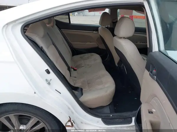 5NPD84LF5HH042423 2017 HYUNDAI ELANTRA - Image 8