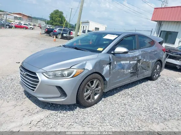 5NPD84LF5HH043247 2017 HYUNDAI ELANTRA - Image 2