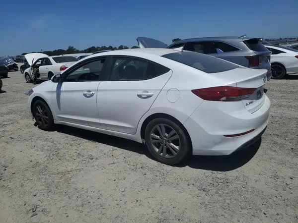 5NPD84LF5HH044043 2017 HYUNDAI ELANTRA - Image 2
