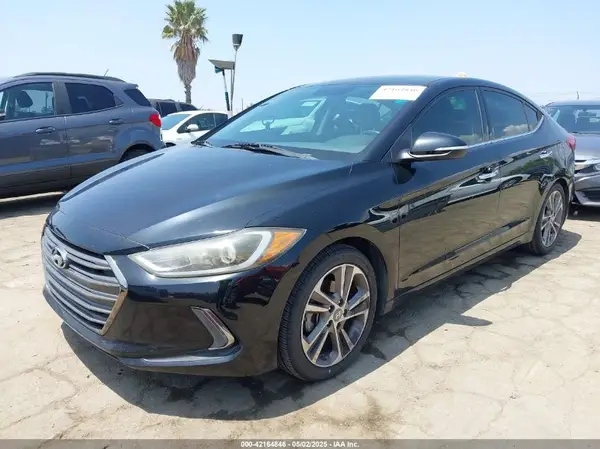 5NPD84LF5HH045564 2017 HYUNDAI ELANTRA - Image 2