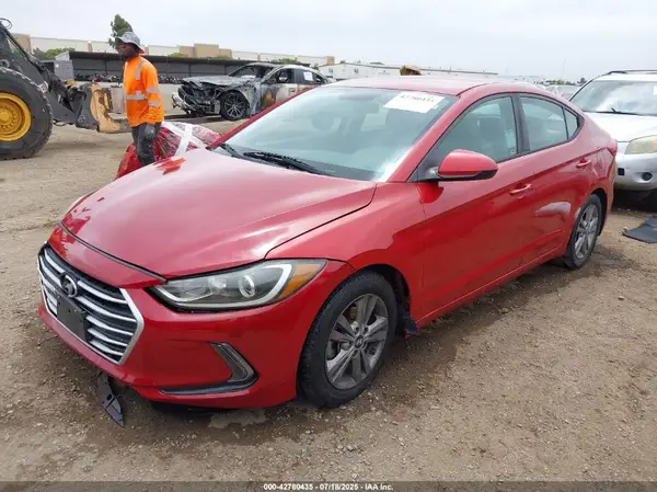 5NPD84LF5HH048092 2017 HYUNDAI ELANTRA - Image 2