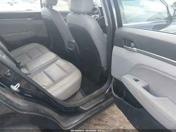 5NPD84LF5HH048819 2017 HYUNDAI ELANTRA - Image 8