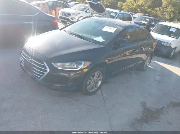 5NPD84LF5HH048867 2017 HYUNDAI ELANTRA - Image 2