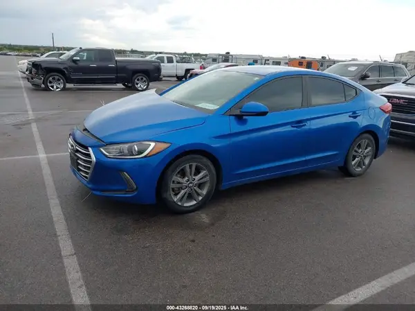 5NPD84LF5HH051770 2017 HYUNDAI ELANTRA - Image 2