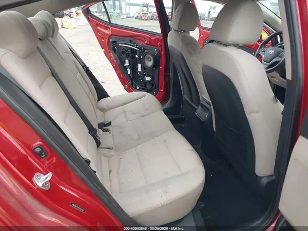 5NPD84LF5HH052420 2017 HYUNDAI ELANTRA - Image 8
