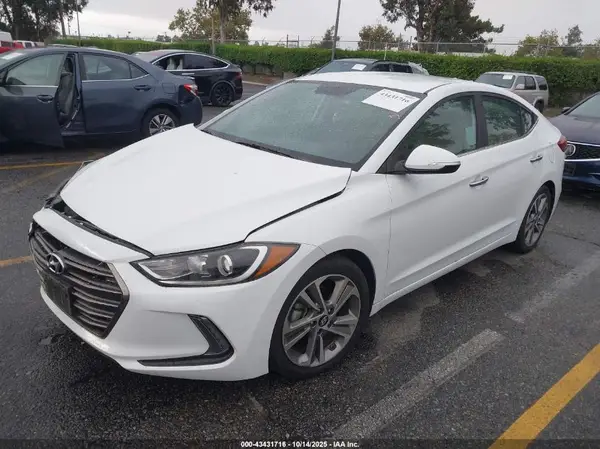 5NPD84LF5HH052515 2017 HYUNDAI ELANTRA - Image 2