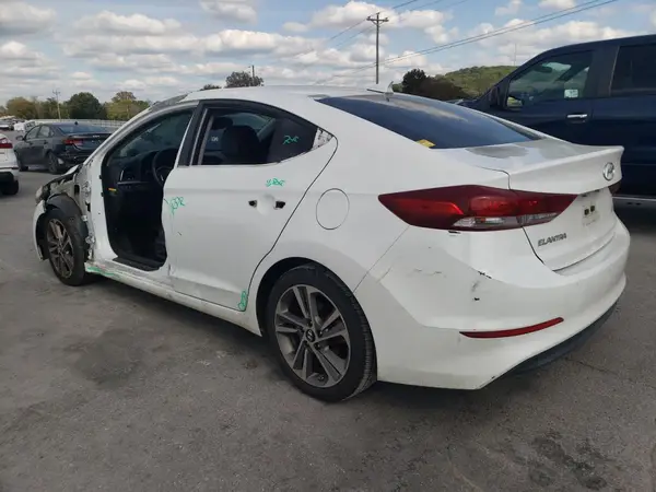 5NPD84LF5HH055317 2017 HYUNDAI ELANTRA - Image 2